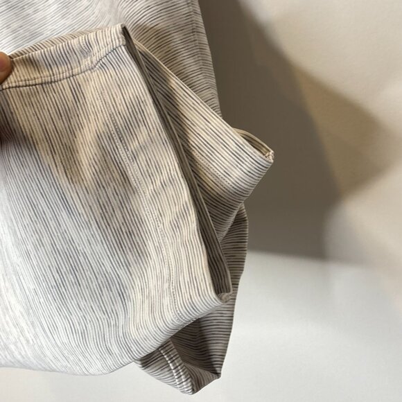 Lululemon Size 4 On the Fly Striped Cropped Pants We are from Space Ice Gray C67 - Picture 8 of 16
